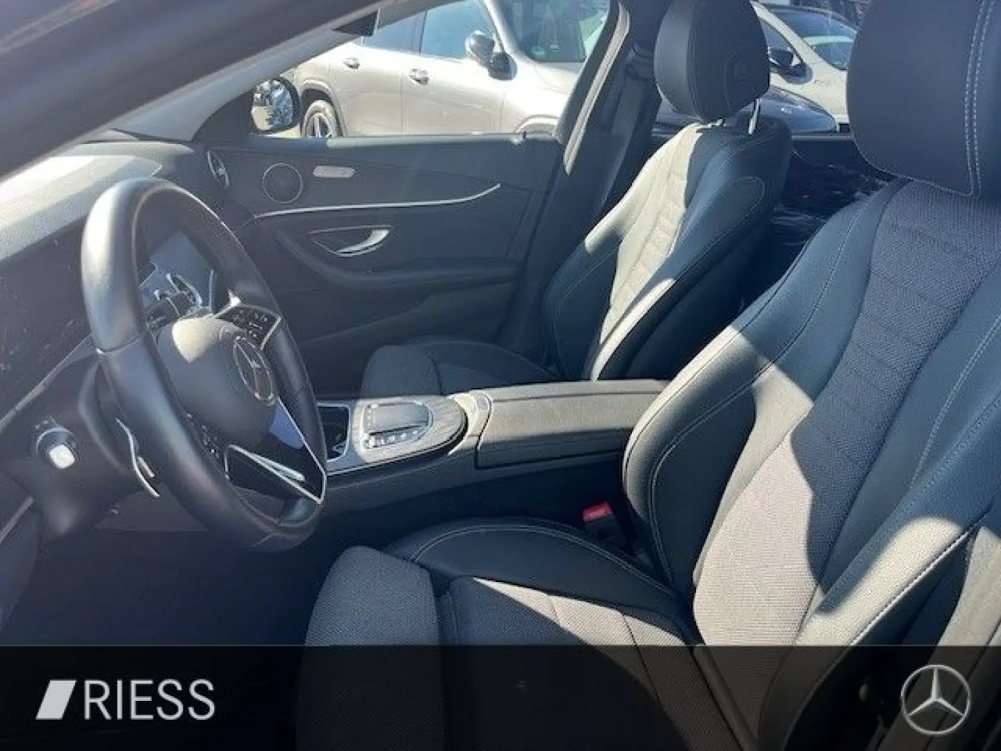 E 200 Limousine KAM LED Schiebe Ambi Navi