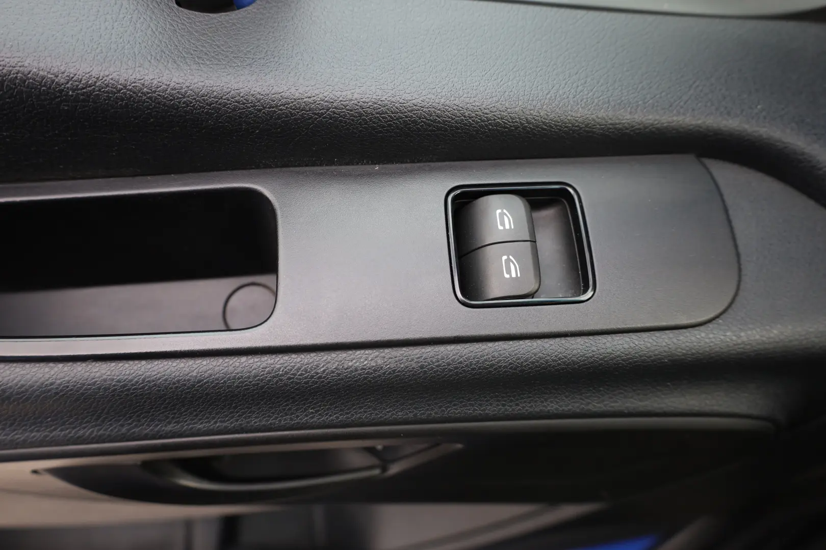 Mercedes-Benz Sprinter L2H2 2.2D 115CP