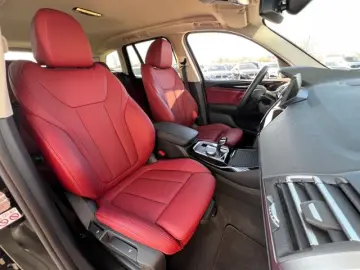 X3 Leder Sportsitze Sitzheiz. 18 Zoll ToT-Winkel