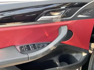 X3 Leder Sportsitze Sitzheiz. 18 Zoll ToT-Winkel