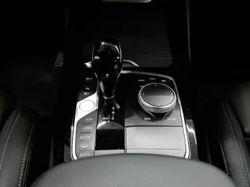 X3 xDrive30e Aut. Navi Leder LHZ SHZ H&K