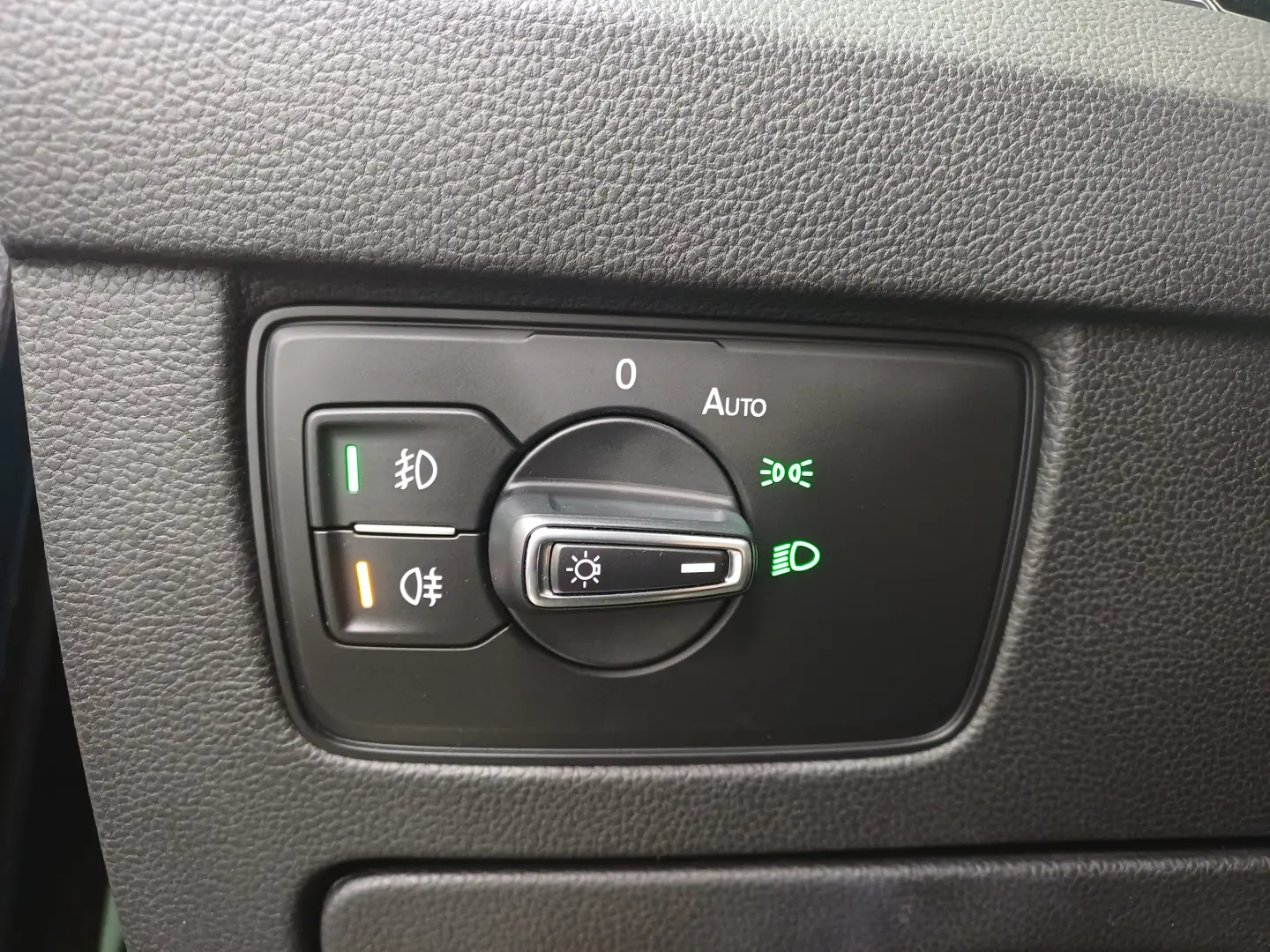 VW Passat Variant Highline 2.0 TDI DSG