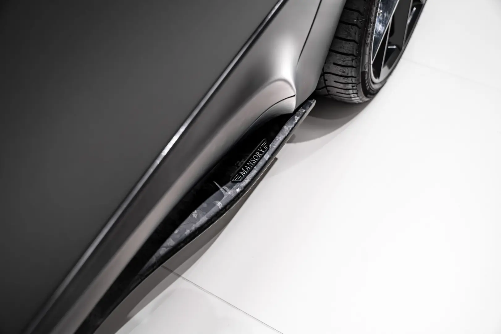 812 Superfast MANSORY STALLONE