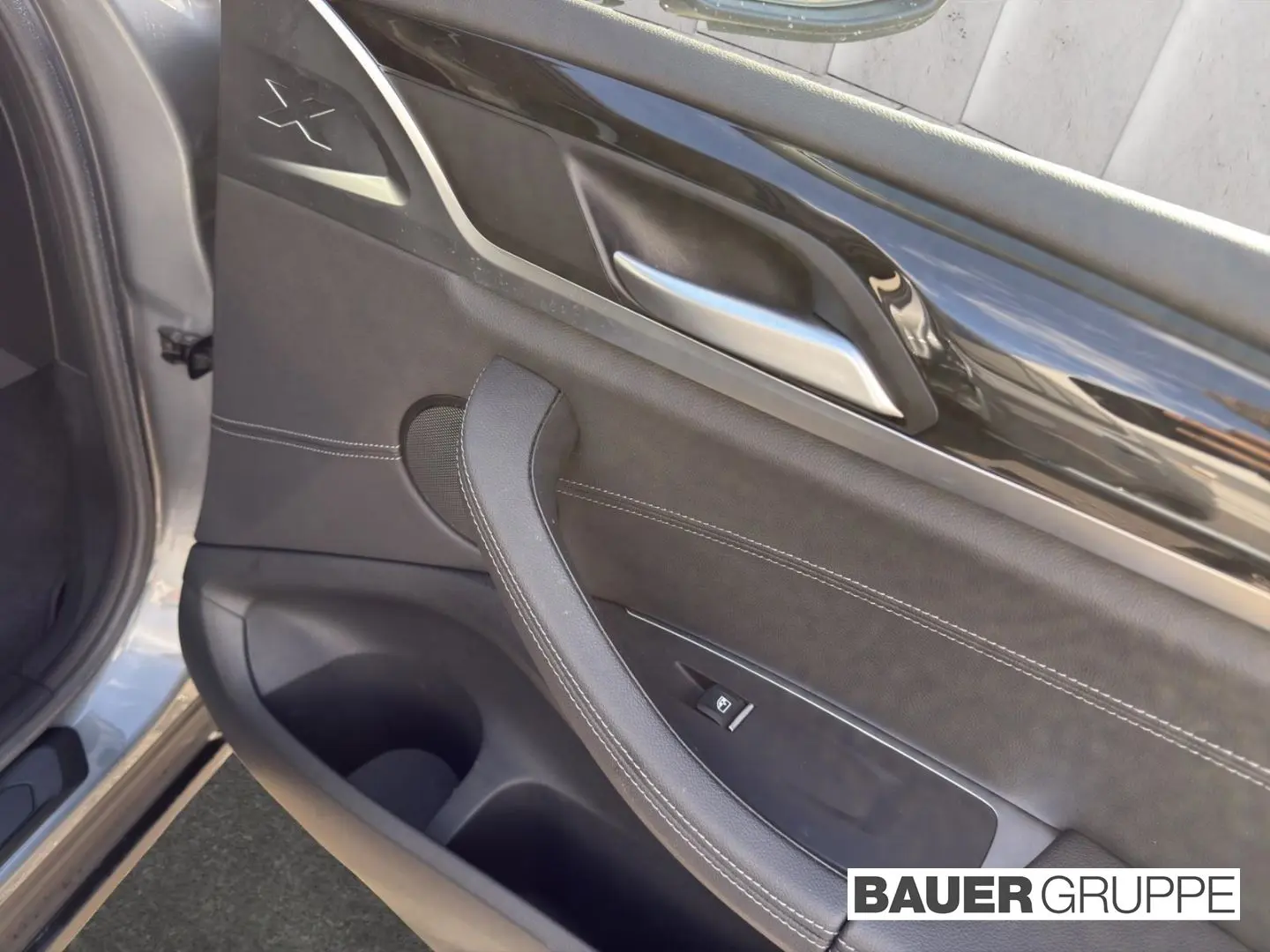 X3 xDrive20i Laser AHK Head-Up Leder Memory Park