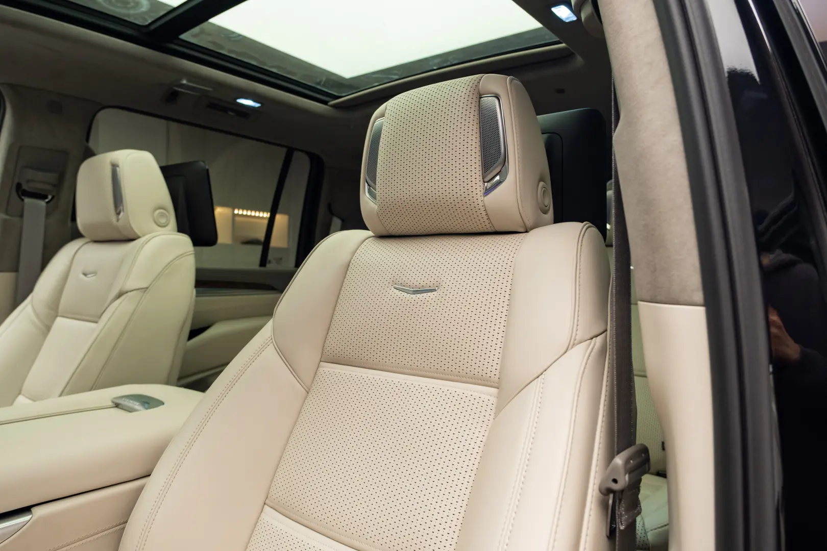 Cadillac Escalade 2025 ESV Luxury Platinum