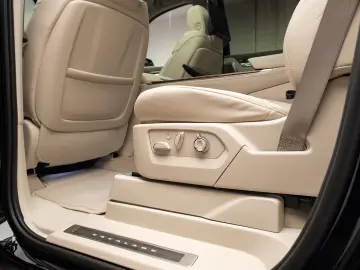 Cadillac Escalade 2025 ESV Luxury Platinum