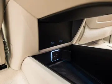 Cadillac Escalade 2025 ESV Luxury Platinum