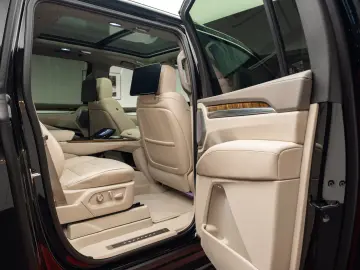 Cadillac Escalade 2025 ESV Luxury Platinum