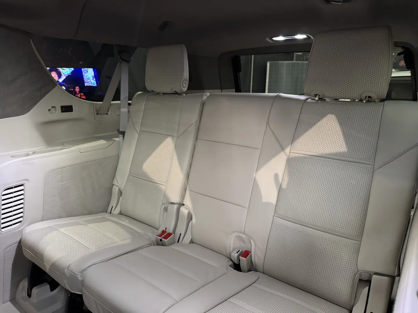 Cadillac Escalade 2025 ESV Luxury Platinum