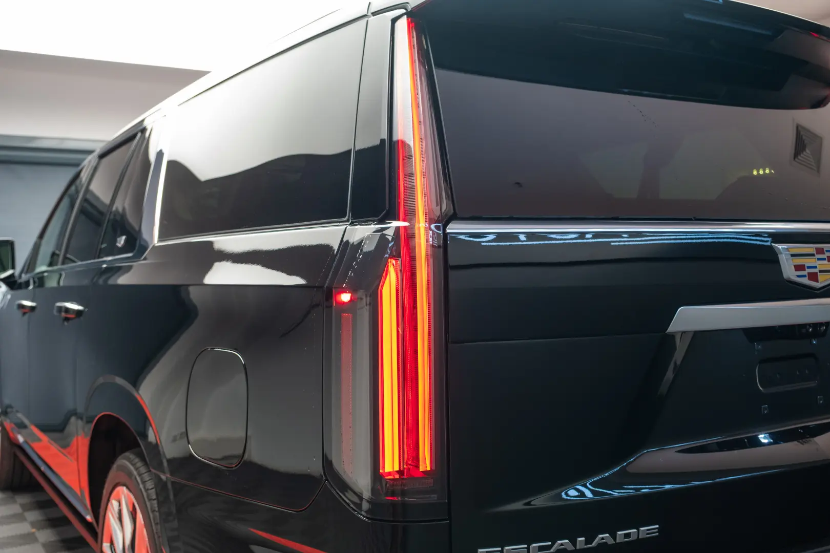 Cadillac Escalade 2025 ESV Luxury Platinum