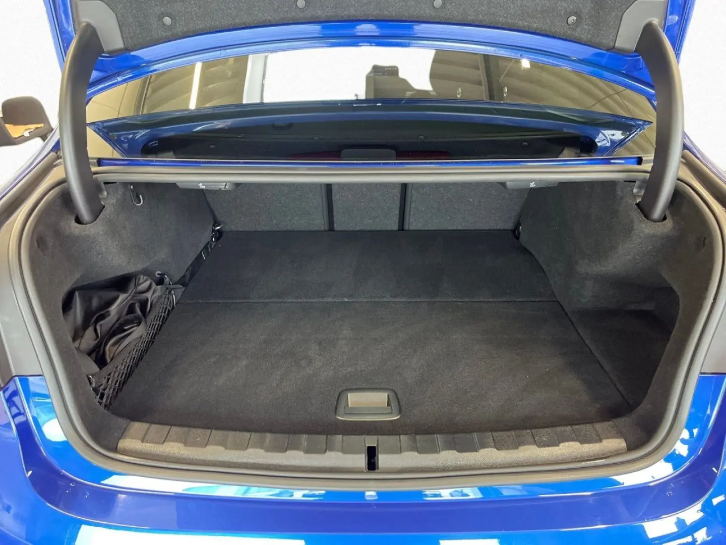 330e xDri M Sport DAProf PA H K LCProf HUD 19LM