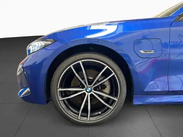 330e xDri M Sport DAProf PA H K LCProf HUD 19LM