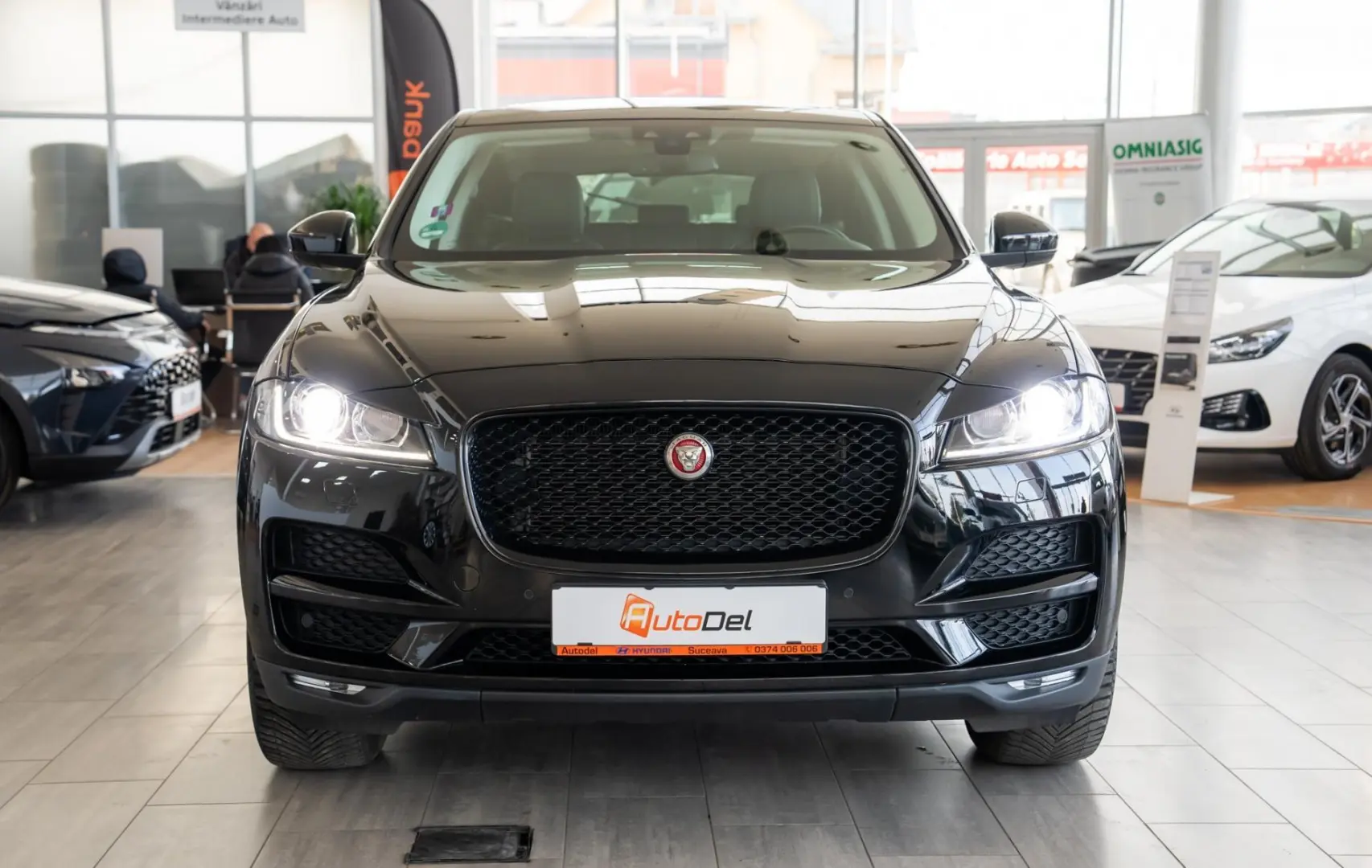 Jaguar F-Pace D180 AWD Quickshift  Portofolio