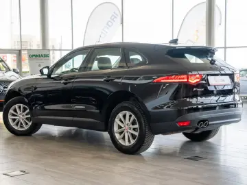 Jaguar F-Pace D180 AWD Quickshift  Portofolio