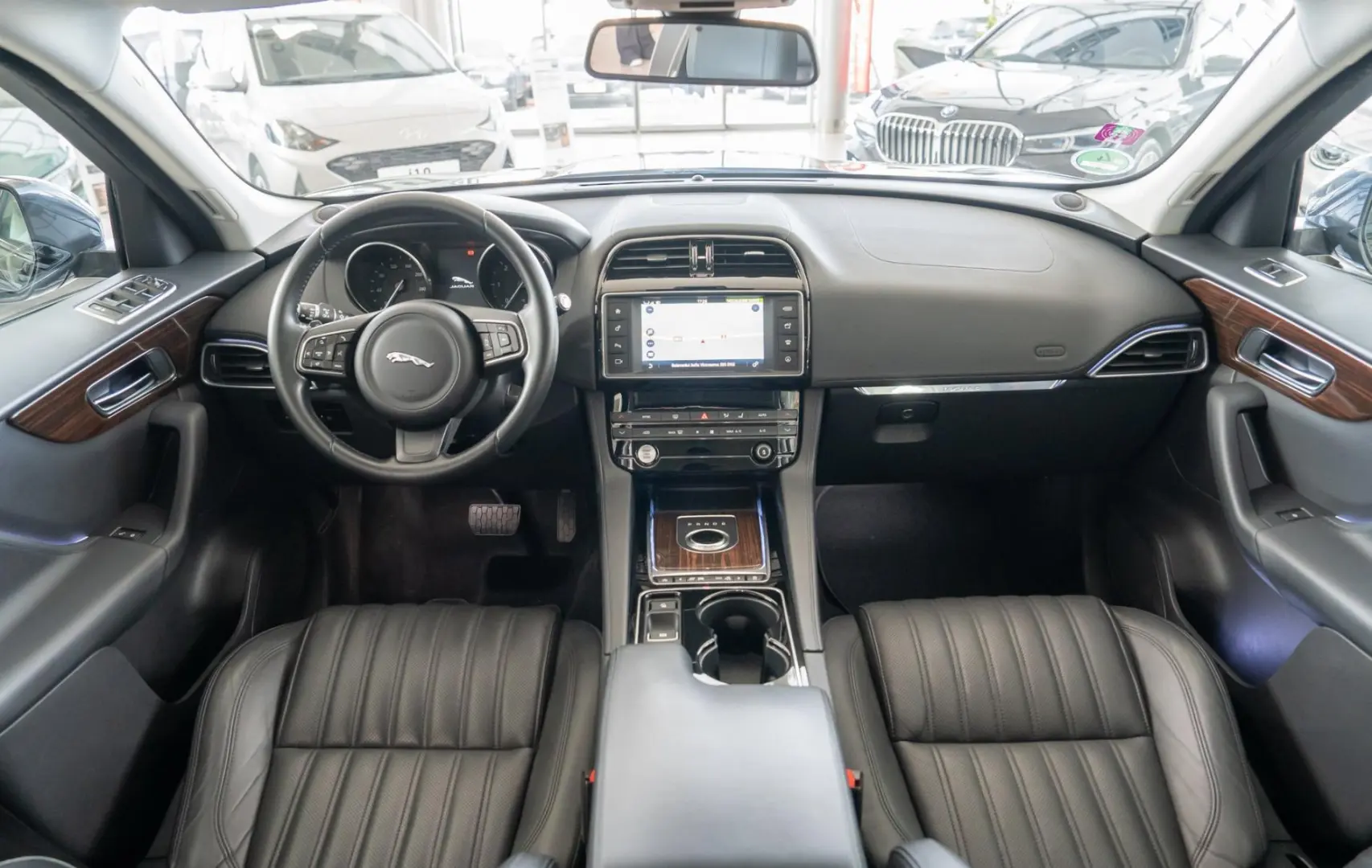 Jaguar F-Pace D180 AWD Quickshift  Portofolio