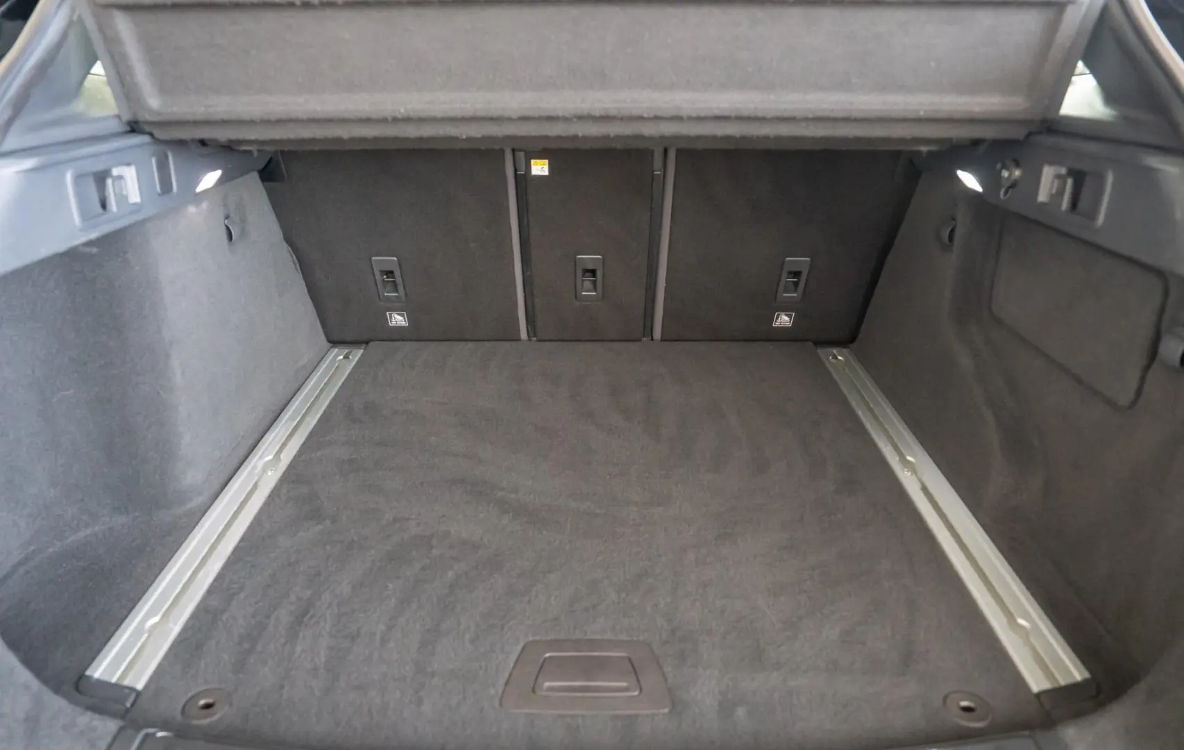 Jaguar F-Pace D180 AWD Quickshift  Portofolio