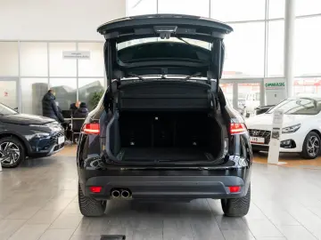 Jaguar F-Pace D180 AWD Quickshift  Portofolio