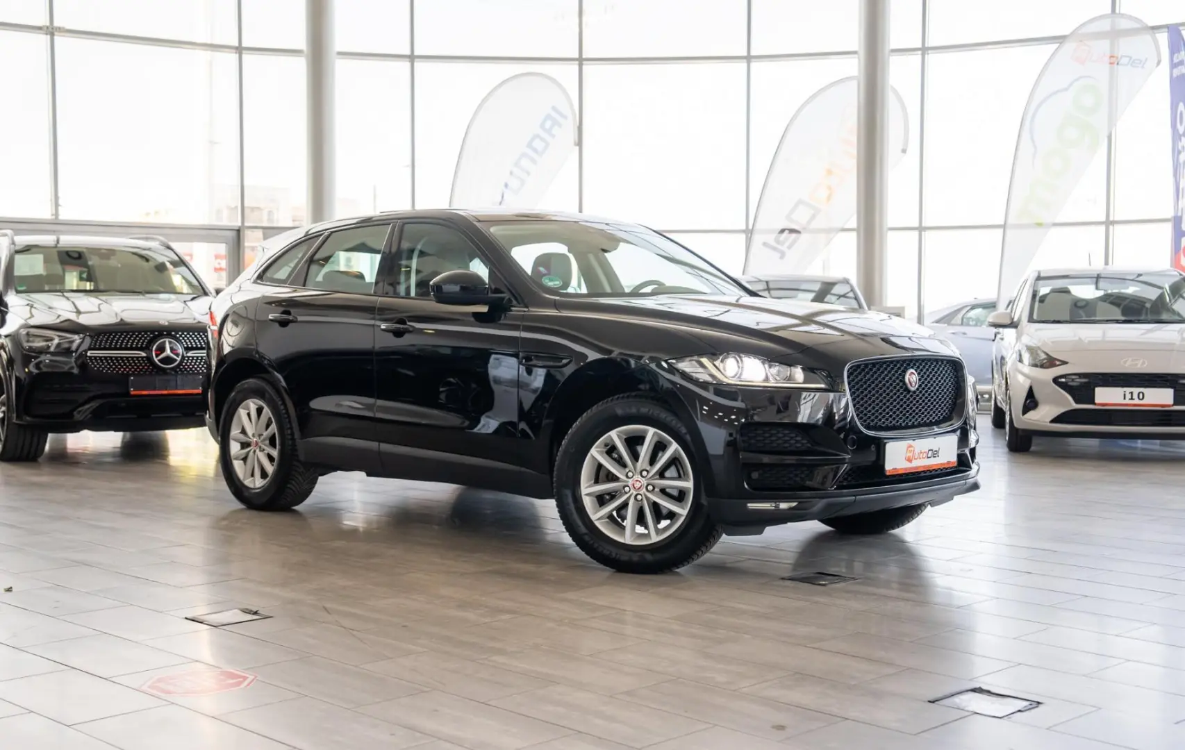 Jaguar F-Pace D180 AWD Quickshift  Portofolio