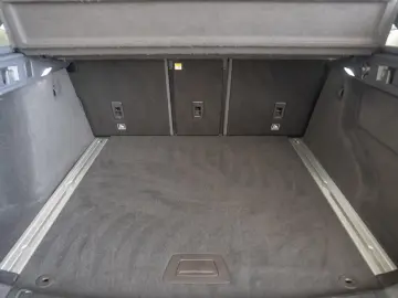 Jaguar F-Pace D180 AWD Quickshift  Portofolio