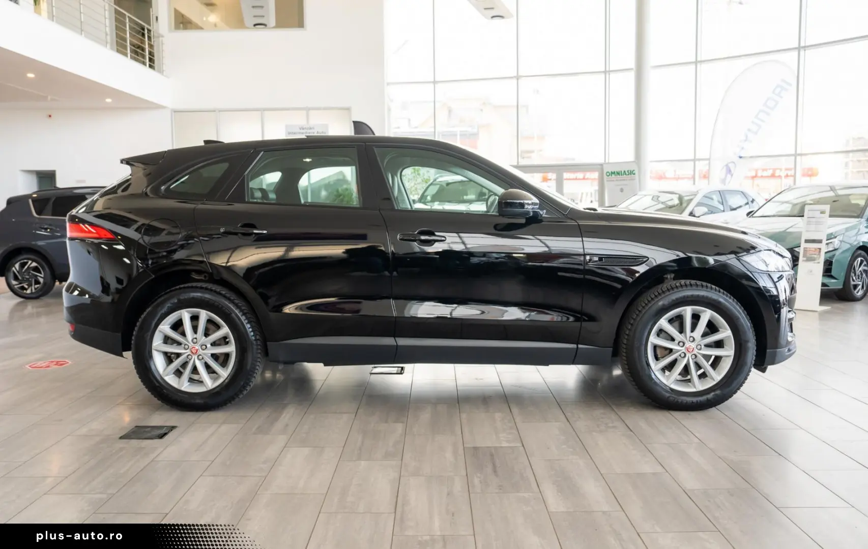 Jaguar F-Pace D180 AWD Quickshift  Portofolio