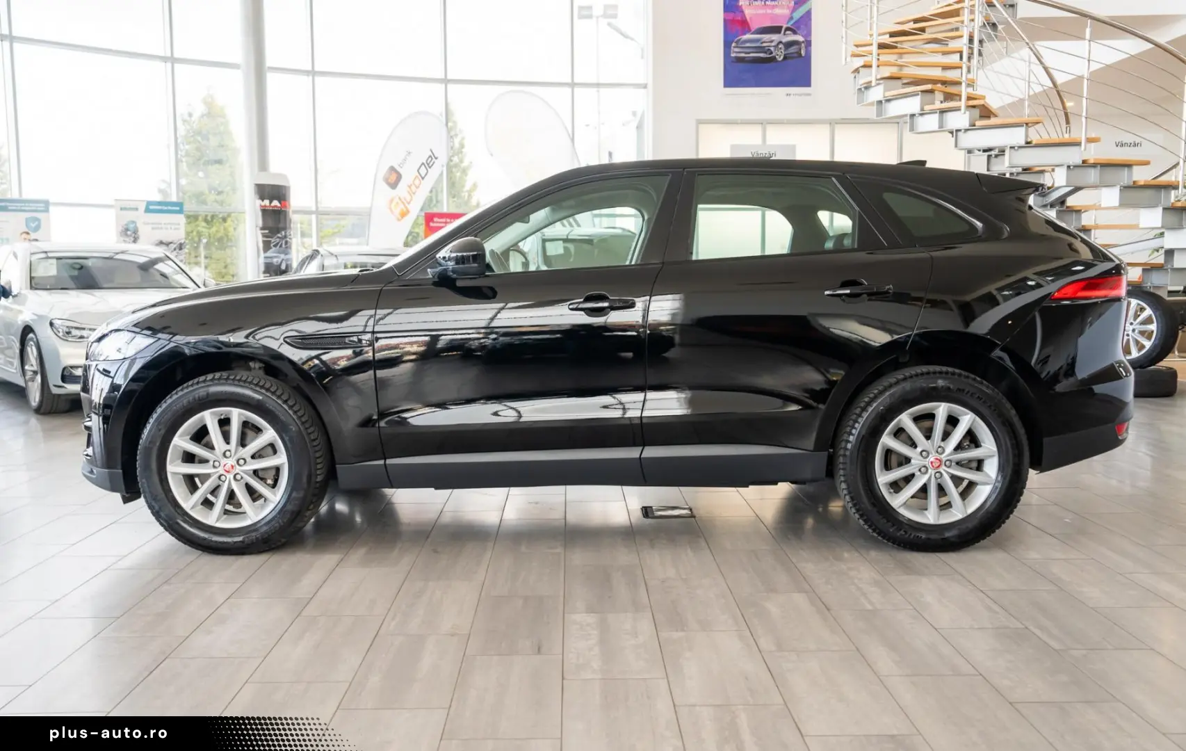 Jaguar F-Pace D180 AWD Quickshift  Portofolio