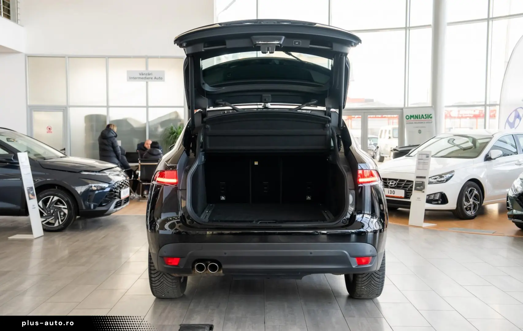 Jaguar F-Pace D180 AWD Quickshift  Portofolio