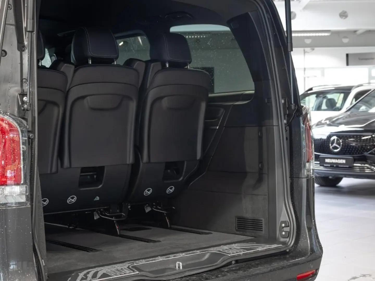 Mercedes-Benz V300d KOMPAKT AVANTGARDE AIRMATIC ALLRAD