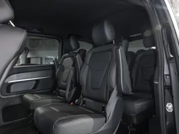 Mercedes-Benz V300d KOMPAKT AVANTGARDE AIRMATIC ALLRAD