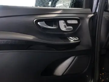 Mercedes-Benz V300d KOMPAKT AVANTGARDE AIRMATIC ALLRAD