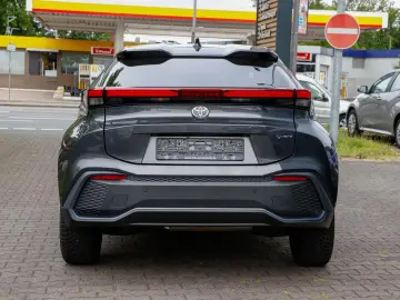C-HR 1.8 Hybrid Team D FWD NAVI SHZ PDC