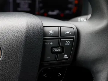 C-HR 1.8 Hybrid Team D FWD NAVI SHZ PDC