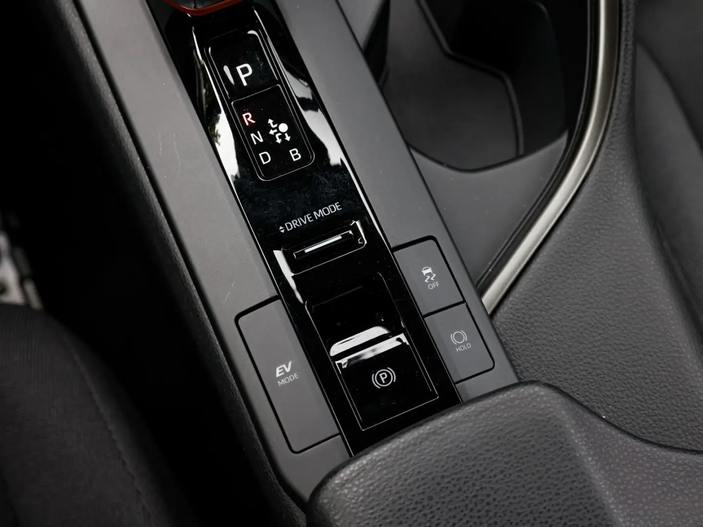 C-HR 1.8 Hybrid Team D FWD NAVI SHZ PDC