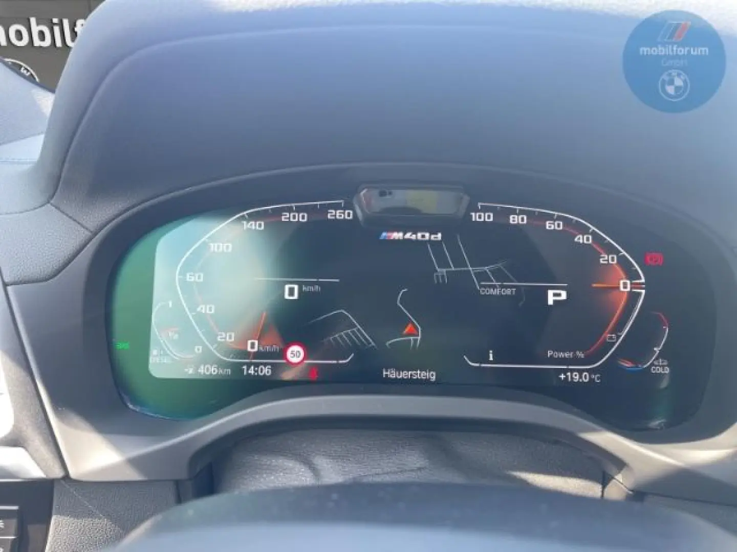 X3 M40 d AHK ACC StandHZG LenkradHZG e-Sitze