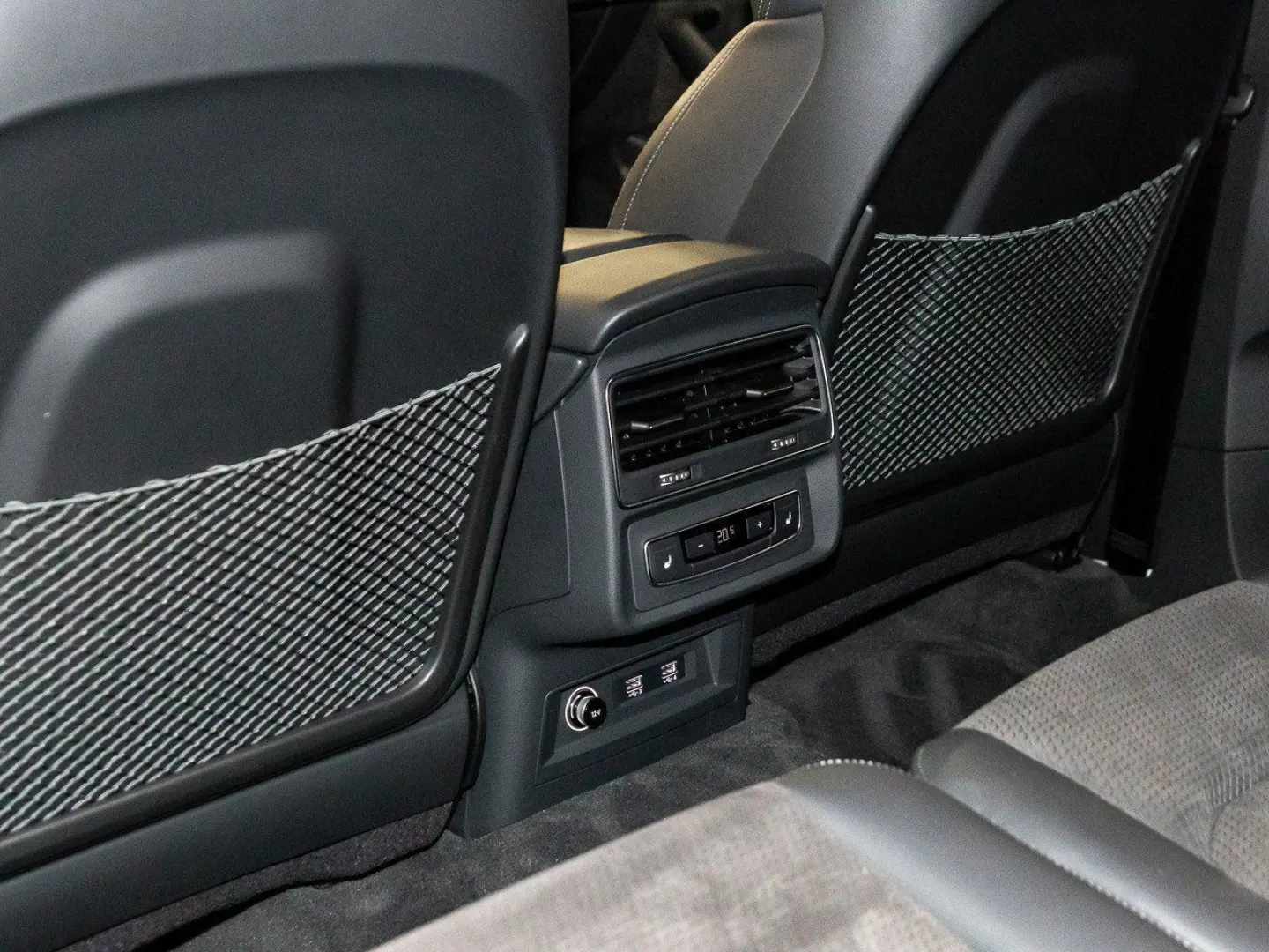 Q7 55 TFSI e quattro S line Matrix AIR HuD AHK