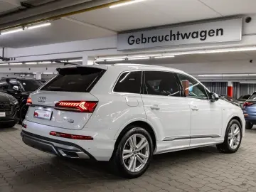 Q7 55 TFSI e quattro S line Matrix AIR HuD AHK