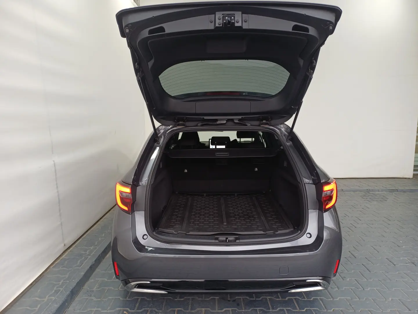 Toyota Corolla Touring Sports Hybrid Business Edition