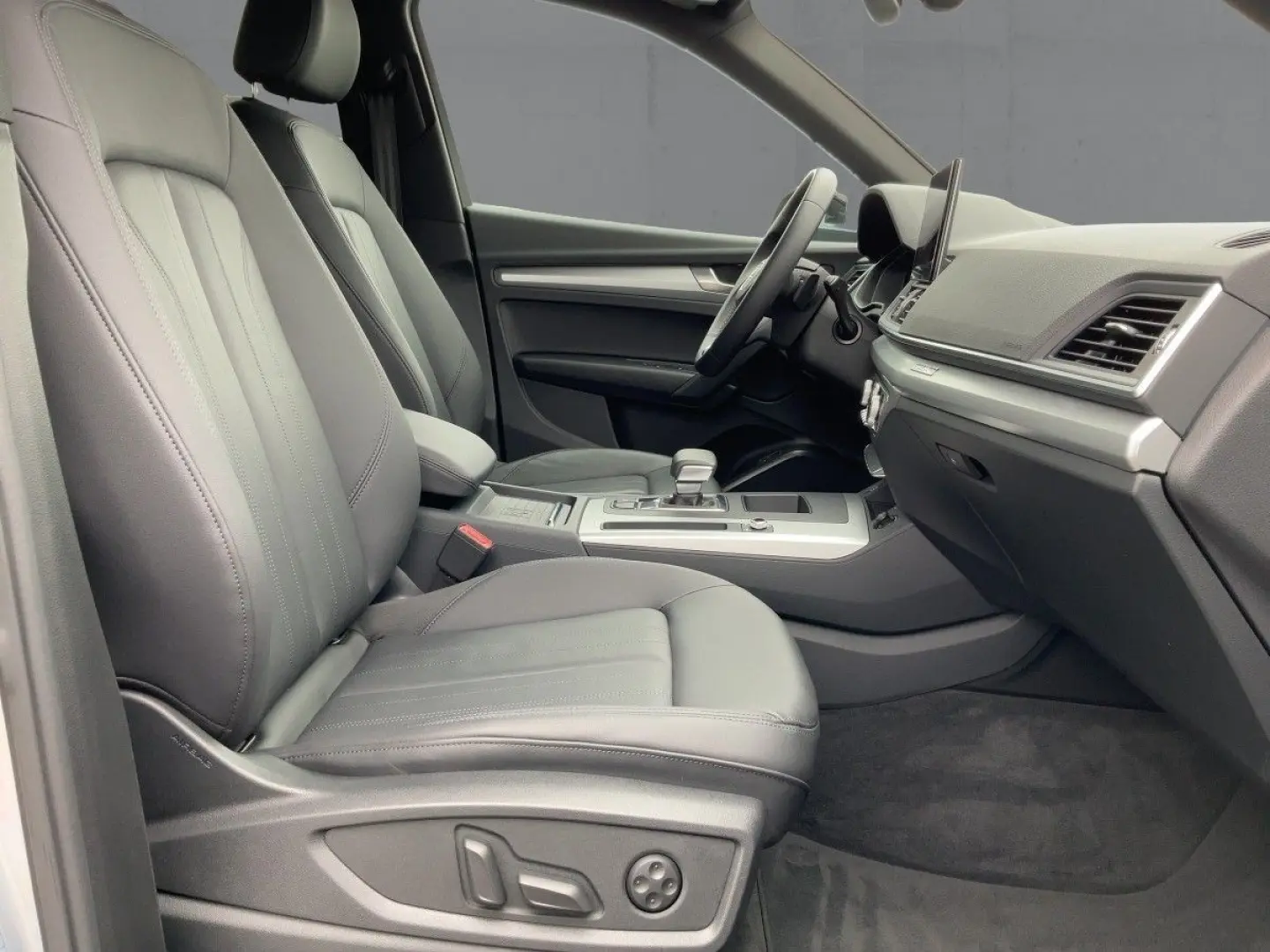 Q5 45 TFSI QU ADVANCED MATRIX NAV RFK ACC AHK 19