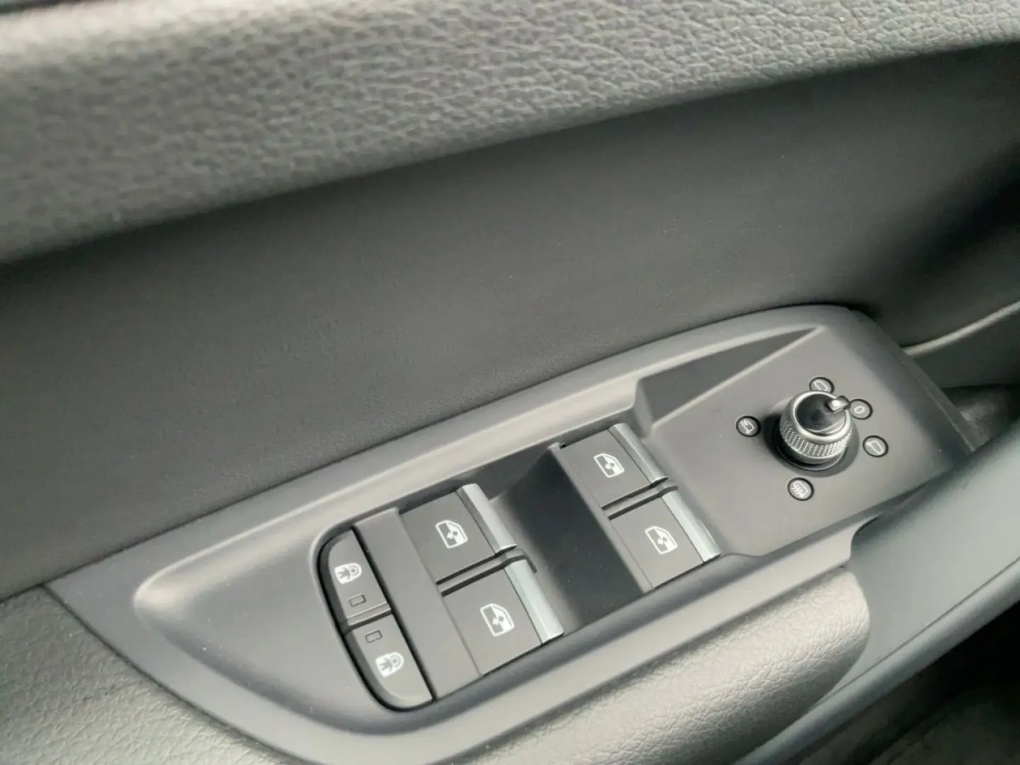 Q5 45 TFSI QU ADVANCED MATRIX NAV RFK ACC AHK 19