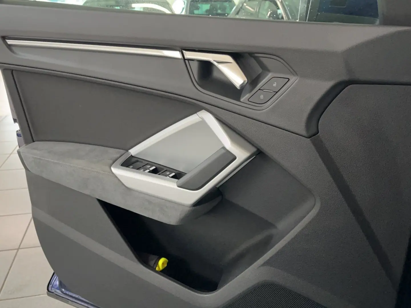 Q3 35 2.0 TDI   advanced S-tronic  LED NAVI PDC