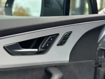 Q7 55 TFSI e quattro S-tr 3xS line  HUD 21LM