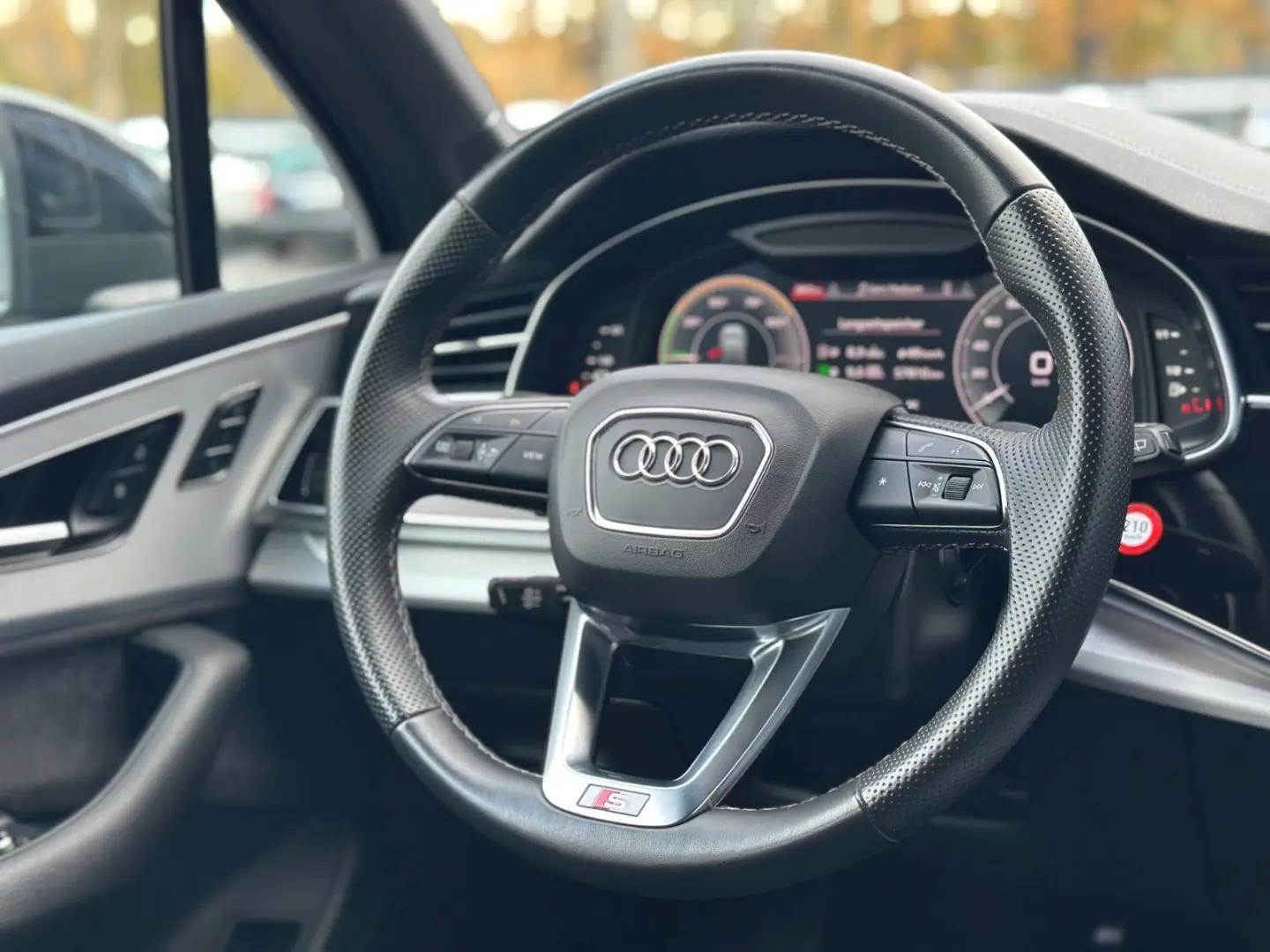 Q7 55 TFSI e quattro S-tr 3xS line  HUD 21LM