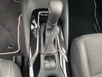 Corolla 1.8 Hybrid Team D  Bi-LED ACC Kamera SHZ