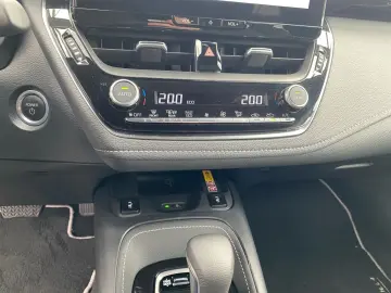 Corolla 1.8 Hybrid Team D  Bi-LED ACC Kamera SHZ