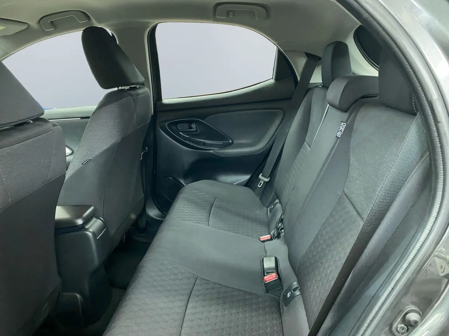 Yaris Hybrid 1.5 Team D  LED Navi Cam CarPlay SH