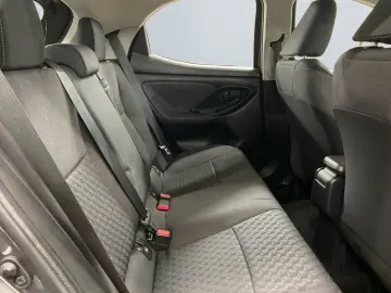 Yaris Hybrid 1.5 Team D  LED Navi Cam CarPlay SH