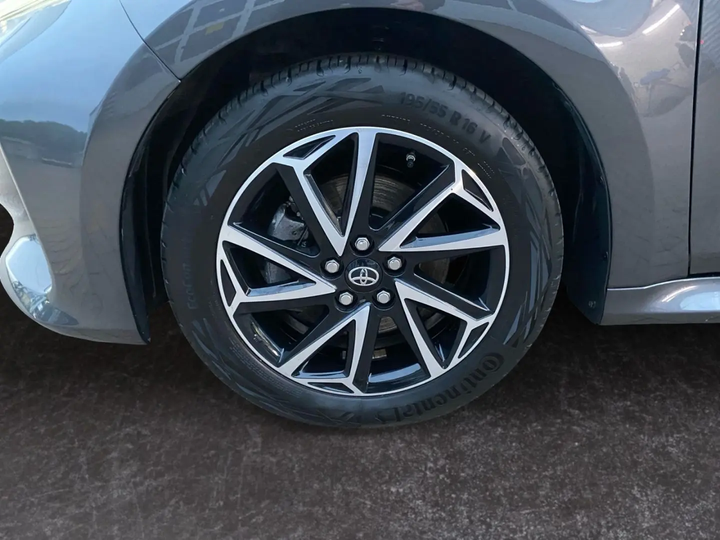 Yaris Hybrid 1.5 Team D  LED Navi Cam CarPlay SH