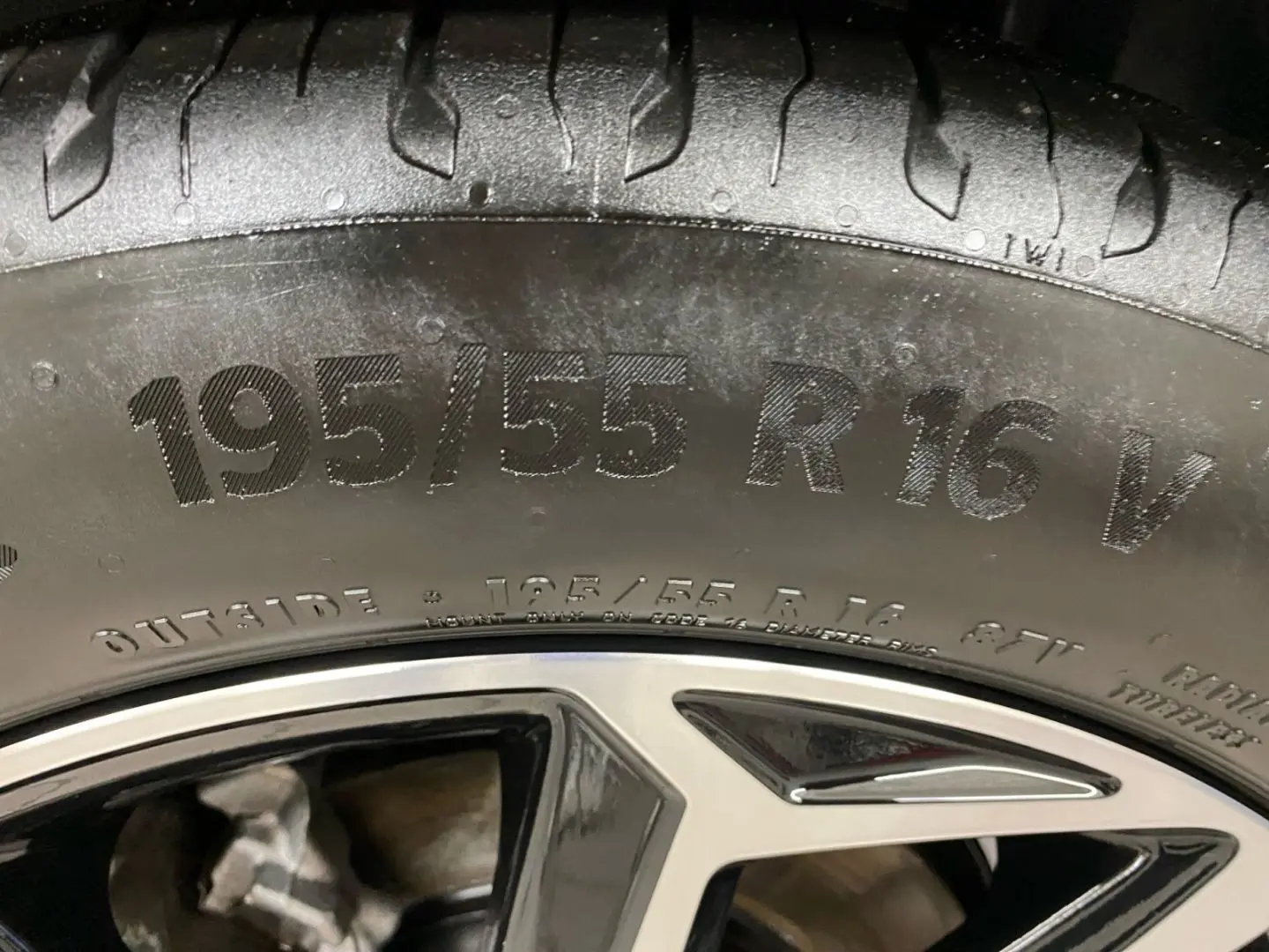 Yaris Hybrid 1.5 Team D  LED Navi Cam CarPlay SH