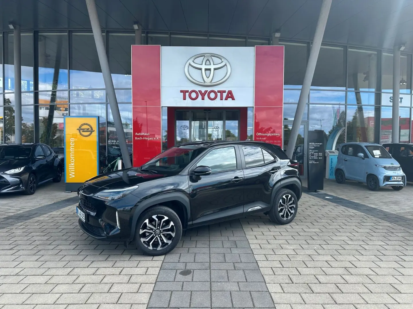 Yaris Cross Hybrid Team Deutsch. SAFETY WINTER