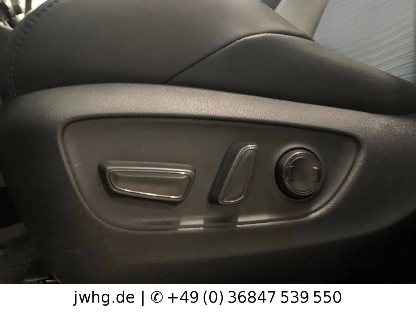 RAV4 Hybrid Style LED  19  ACC 360Kamera Leder