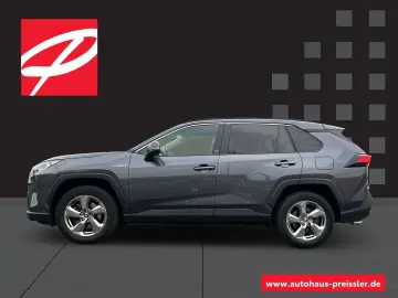 RAV4 Hybrid 4x2 Team Deutschland